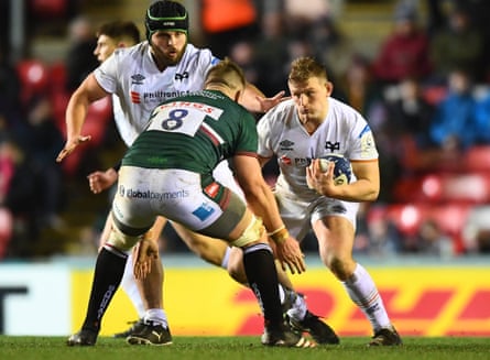 Jac Morgan of Ospreys takes on Olly Cracknell of Leicester