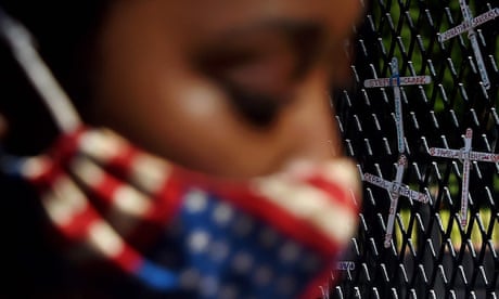 TOPSHOT-US-POLITICS-RACE-UNREST<br/>TOPSHOT - A demonstrator pauses in front of a wall displaying names of black people who have been killed by police, across from the White House during a peaceful protest against police brutality and the death of George Floyd, on June 7, 2020 in Washington, DC. - On May 25, 2020, Floyd, a 46-year-old black man suspected of passing a counterfeit $20 bill, died in Minneapolis after Derek Chauvin, a white police officer, pressed his knee to Floyd’s neck for almost nine minutes. (Photo by Olivier DOULIERY / AFP) (Photo by OLIVIER DOULIERY/AFP via Getty Images)” class=”gmail-css-q4dzvk” width=”3198″ height=”1917″></span></div>
	<div class=