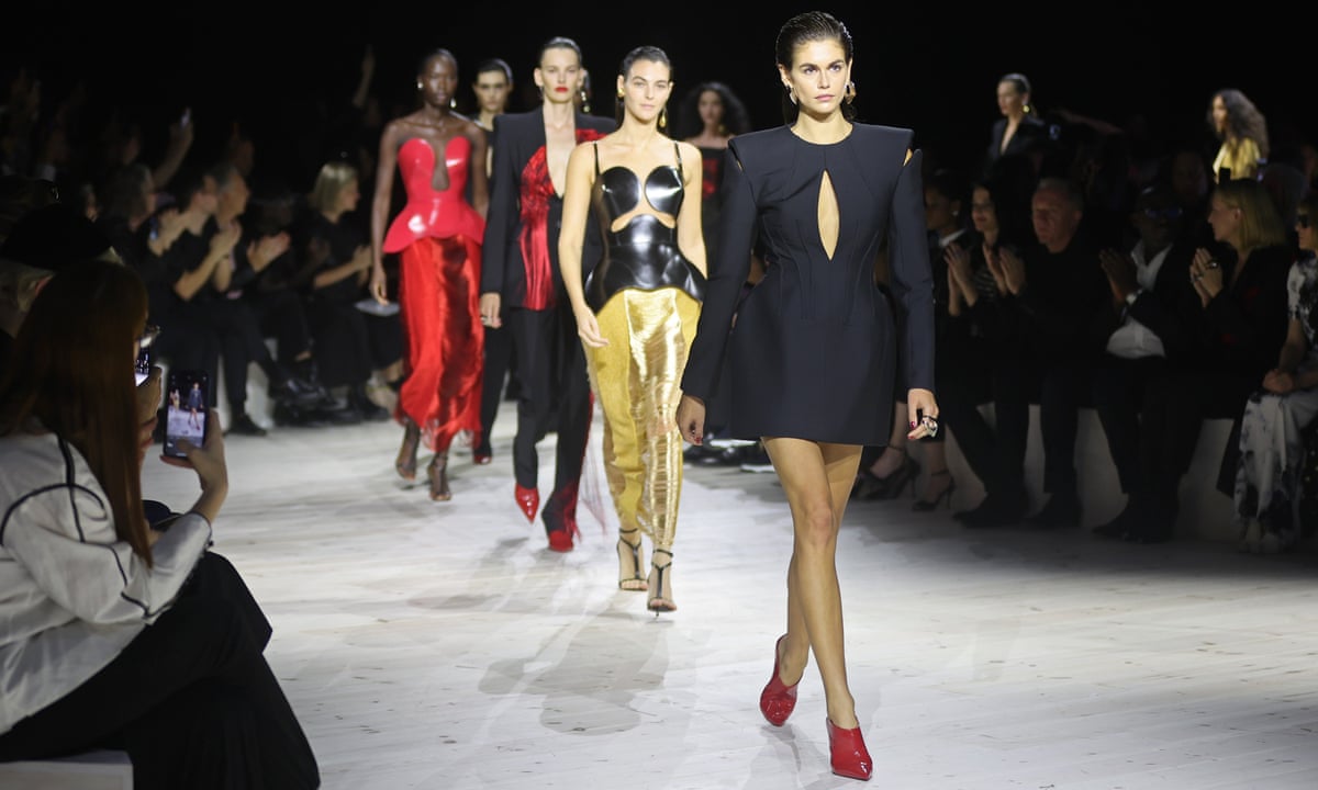 dress removed in fashion show Ten unconventional dresses that reject fashion norms