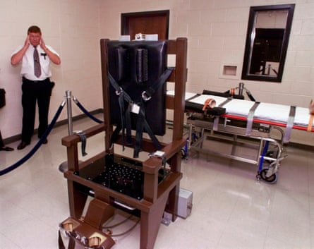Execution chamber