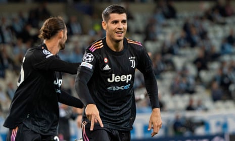 Álvaro Morata celebrates scoring Juventus’s third goal in the Turin side’s away victory over Malmö