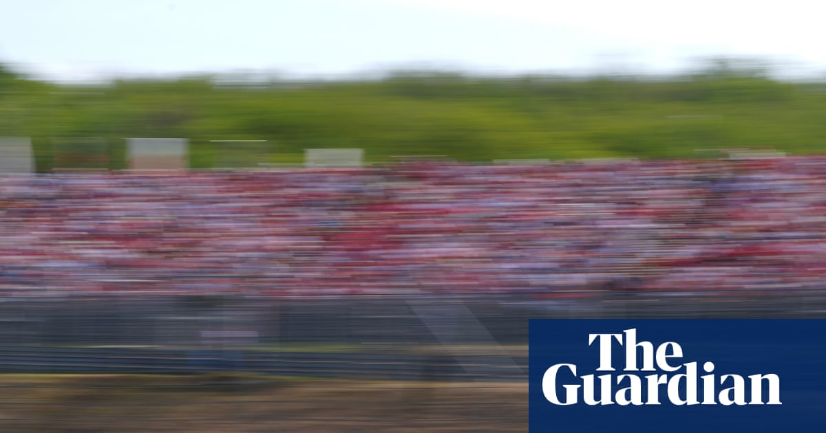 Lando Norris takes F1 Hungarian GP for first victory of season as Piastri retires