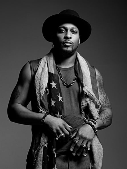 American R&B singer D’Angelo.