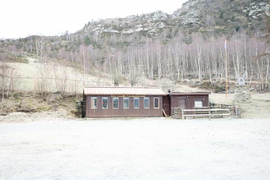 An abandoned ski school in Alpe Colombino