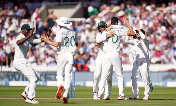 Marco Jansen celebrates with teammates after taking the wicket of Jimmy Anderson to clinch South Africa’s easy victory in the first Test.
