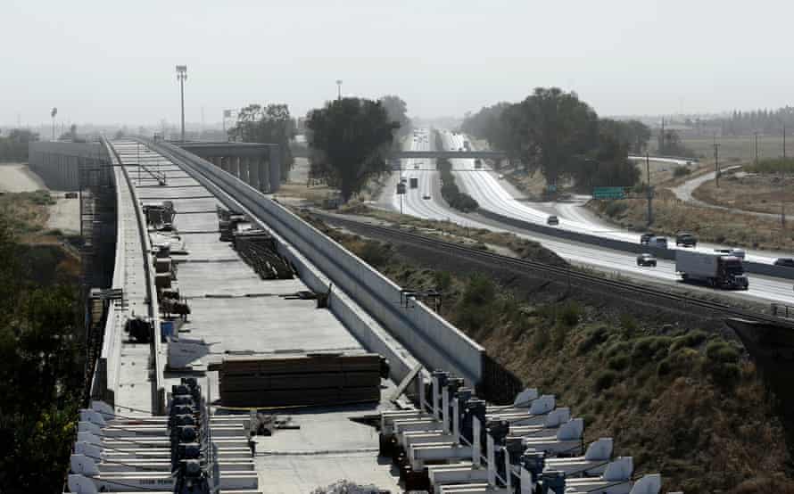 The high-speed obstruction viaduct parallels Highway 99 conscionable extracurricular of Fresno.