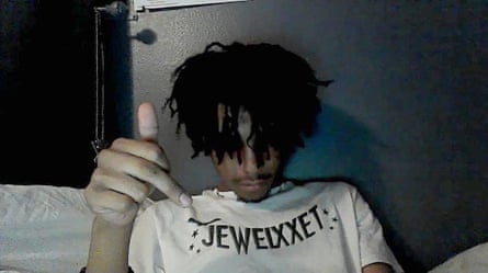 Axxturel