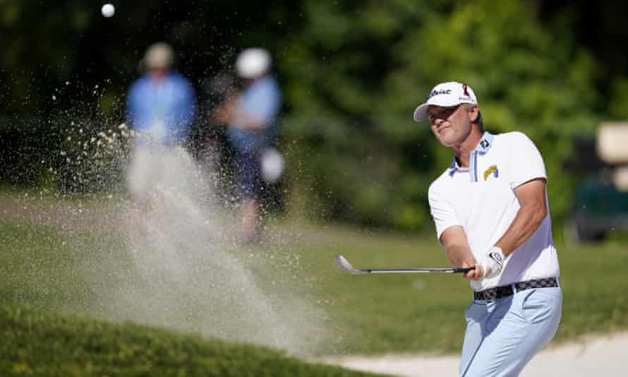 Matt Jones spiller i bunkeren