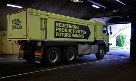 Watch Volvo's autonomous truck navigate itself through a dark mine