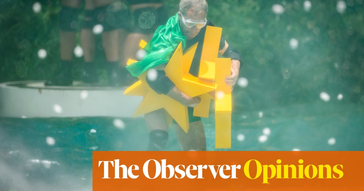 Катрин Бенет Ваниловата версия която политикът представи в джунглата е