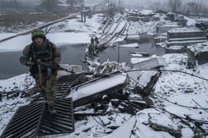 Ukrainian soldiers return from the frontline in Bakhmut