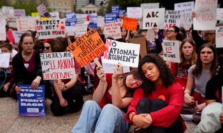 Nashville students demand gun control after a school shooting on 27 March.