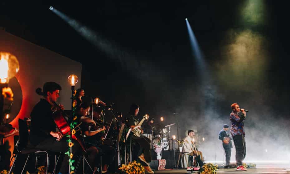 Lush sound… Arlo Parks accompanied by the strings of the Royal Northern College of Music.