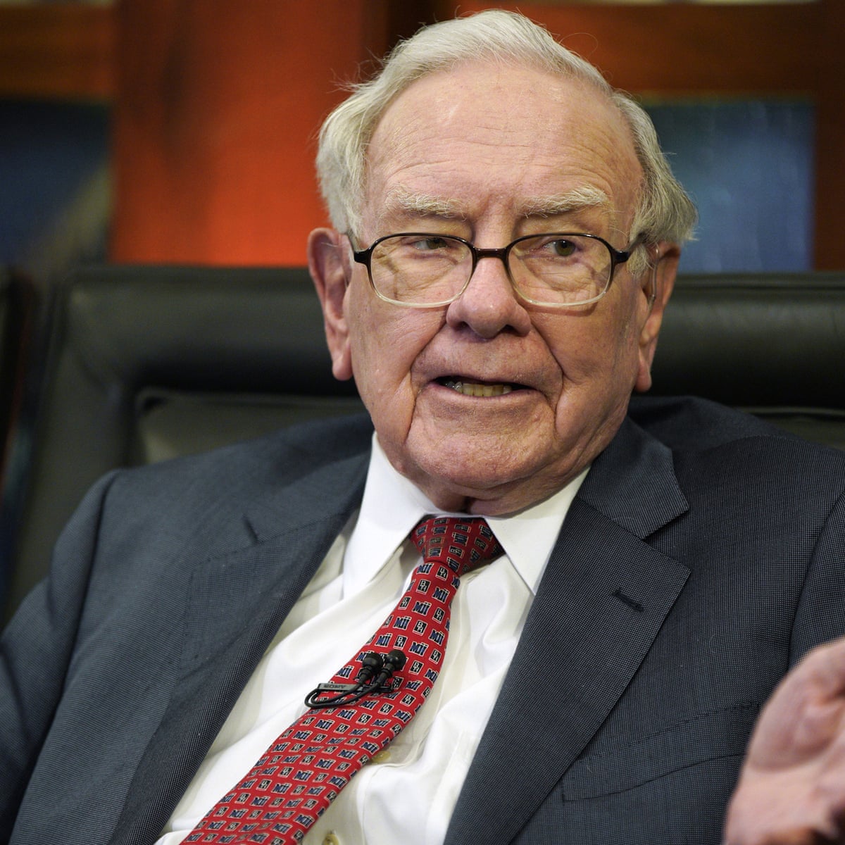Warren Buffett Donates 3 6bn To Gates And Family Charities Warren Buffett The Guardian