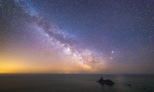 The study provides the most precise estimate yet of the amount of ‘space grease’ in the Milky Way.