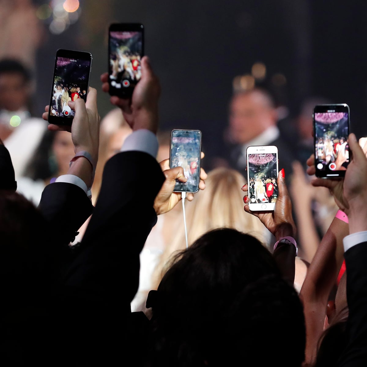 Overuse Of Cell Phones Causes Trauma In Young Brains Essay Overuse Of Cell Phones Causes Trauma In Young Brains Essay