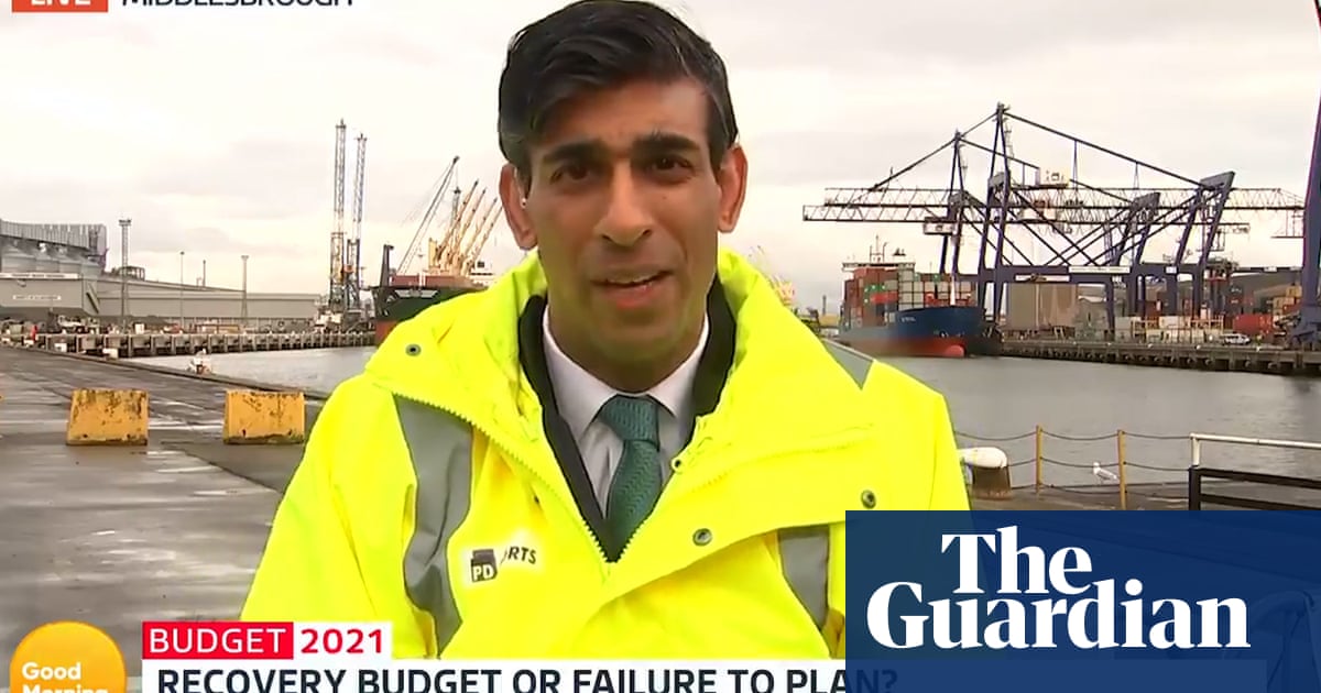 Rishi Sunak defends plan to cut universal credit later this year – video