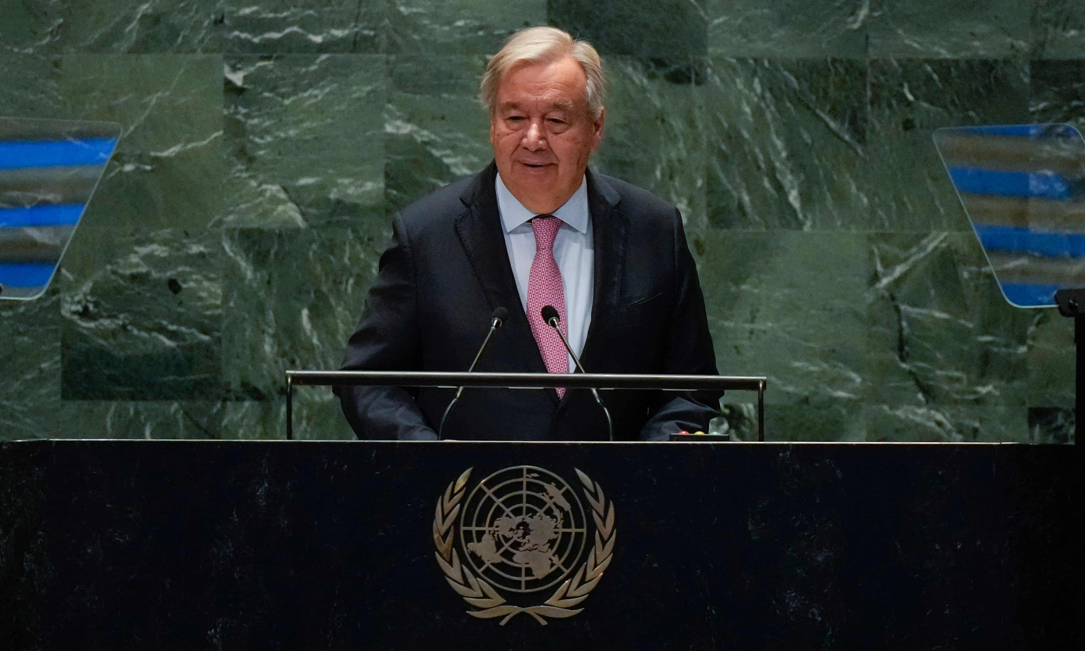 Russia isolated at UN summit after surprise bid to derail pact (theguardian.com)