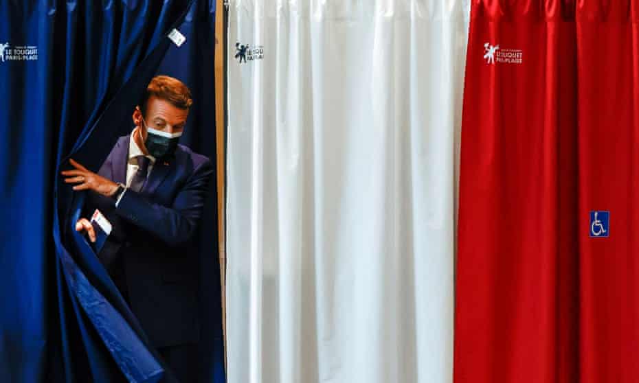 Macron And Le Pen Lose Out As French Voters Shun Local Elections France The Guardian Macron And Le Pen Lose Out As French Voters Shun Local Elections France The Guardian