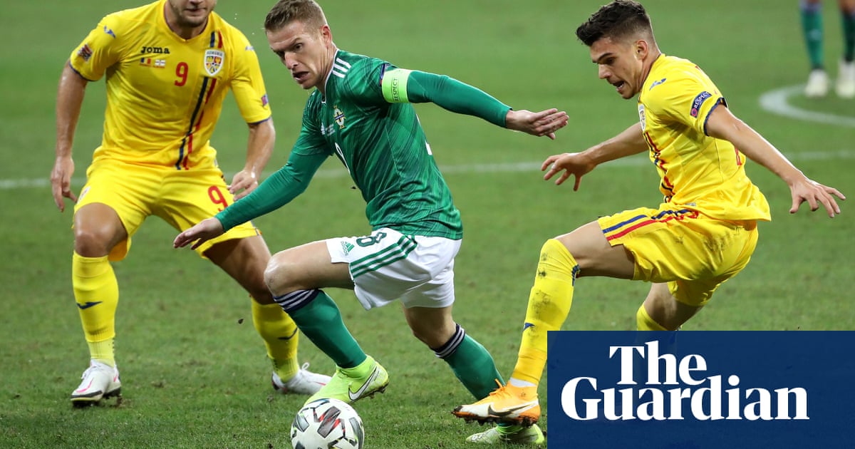 Northern Ireland have experience to reach play-off final, says Steven Davis