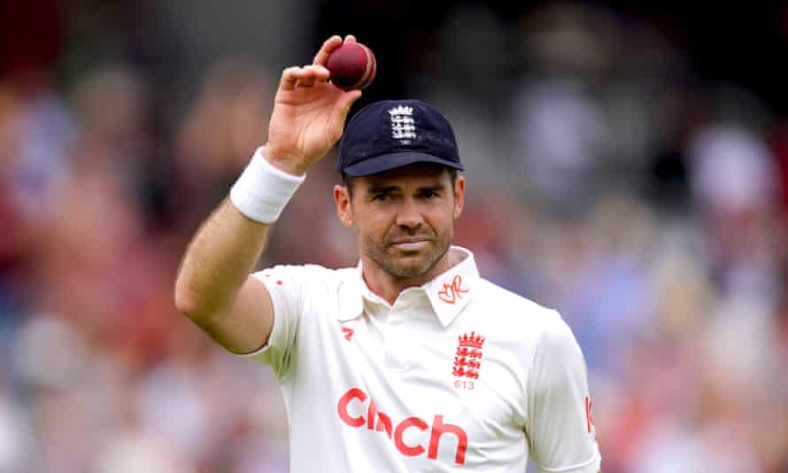 Jimmy Anderson celebrates his five-wicket haul