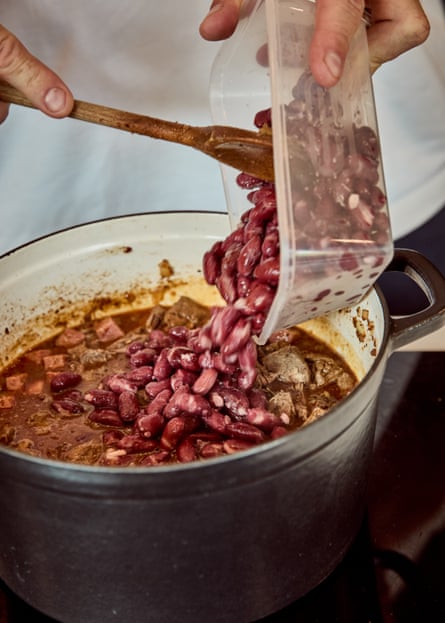 Tom Kerridge making venison chilli: ‘roast the hell out of the mince before you do anything else.’
