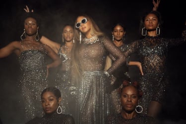 beyonce black panther dress All About Beyonce's Black Panther-Inspired Grammys Look