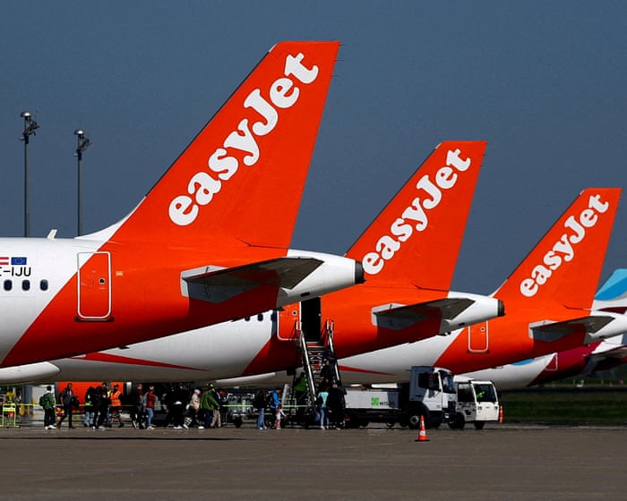 US private equity firm Apollo enters bidding war for easyJet with £5.7bn offer