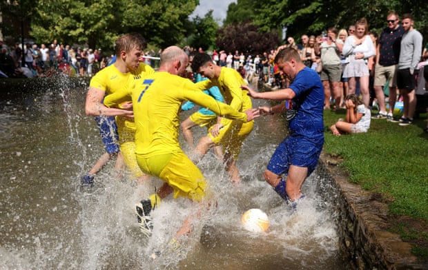 Players making unsurprisingly heavy work of the game