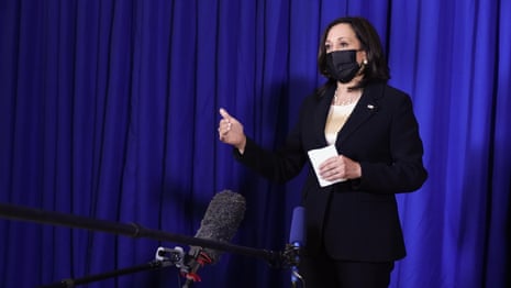 Kamala Harris questioned over not going to US-Mexico border – video