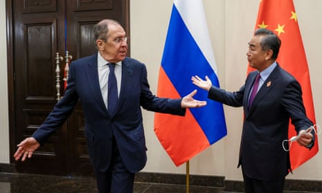 Russian foreign minister, Sergei Lavrov, with his Chinese counterpart, Wang Yi