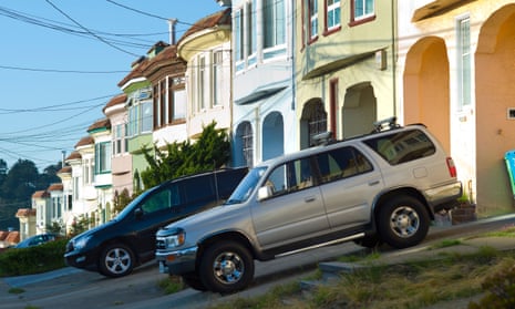 SUVs in driveways, San Francisco, California, USACBP487 SUVs in driveways, San Francisco, California, USA