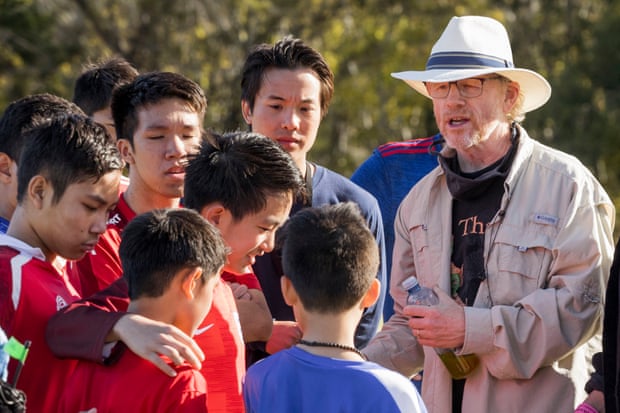Director Ron Howard on set with members of the cast.