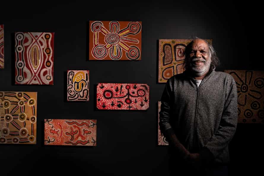 Balgo artist Gary Njami
