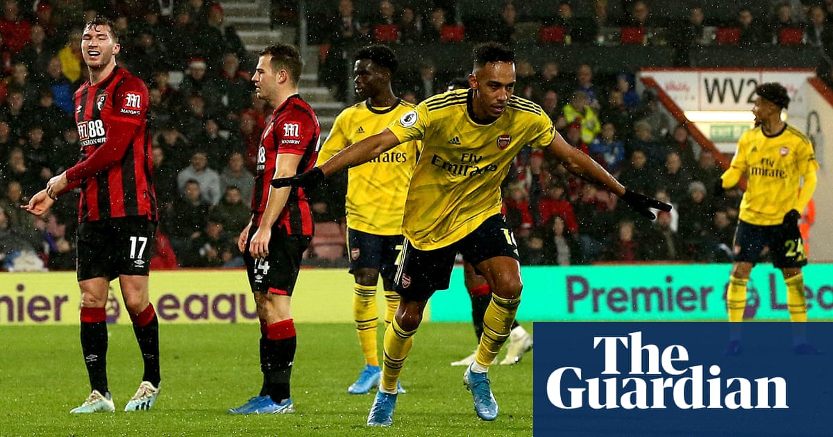 Pierre-Emerick Aubameyang salvages draw for Arsenal at Bournemouth