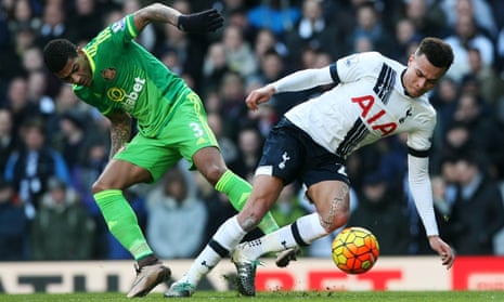 Tottenham's Dele Alli tries to shake off the attentions of Sunderland's Patrick van Aanholt