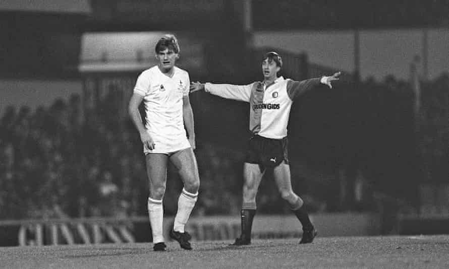 Glenn Hoddle and Johan Cruyff
