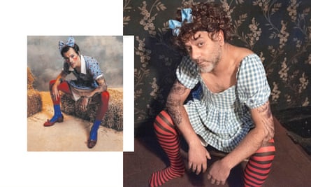 Deux prises sur Dorothy du Magicien d'Oz, par Rich Pelley et Harry Styles