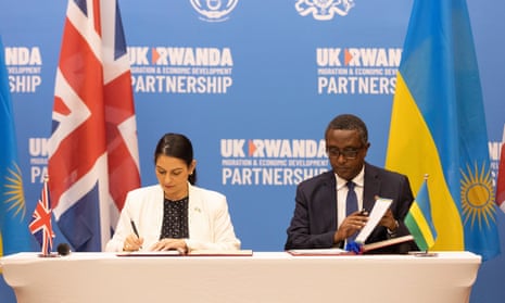 The UK home secretary, Priti Patel, and the Rwandan foreign minister, Vincent Biruta, sign a deal in April