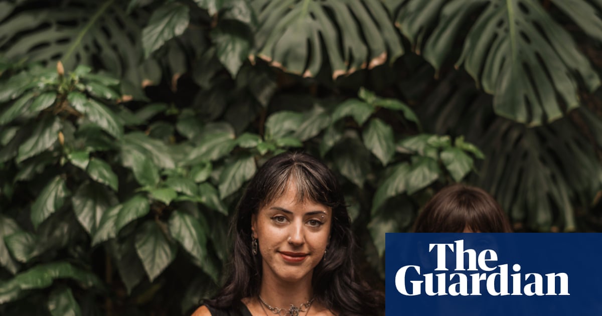Monstera magic: Barbican hands out cuttings as ‘green lung of the city’ closes