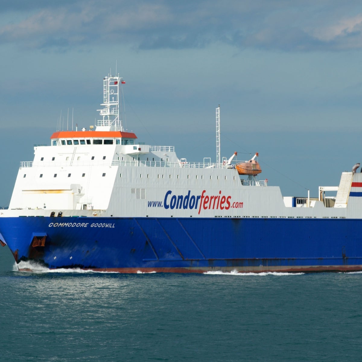 Inchang Vache Sens Inverse Ferry To Jersey Uk trange D bordement Hymne inchang-vache-sens-inverse-ferry-to-jersey-uk-trange-d-bordement-hymne