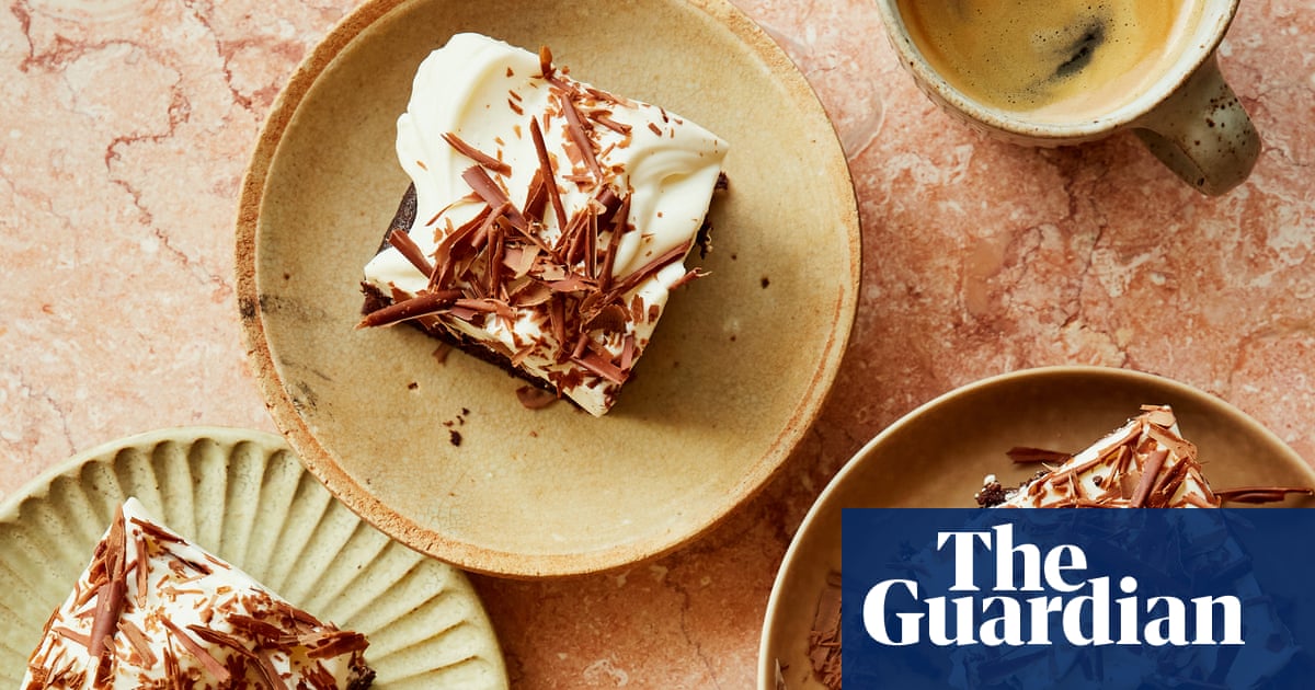 Helen Goh’s cake recipes: pineapple pudding, chocolate ginger beer and Portuguese napkins
