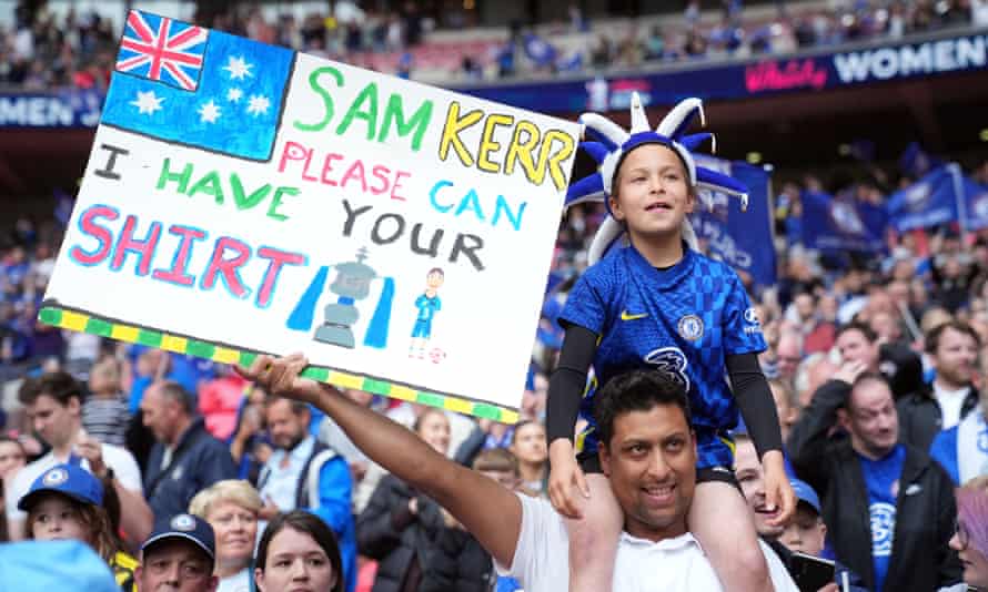 Chelsea and Sam Kerr fans.