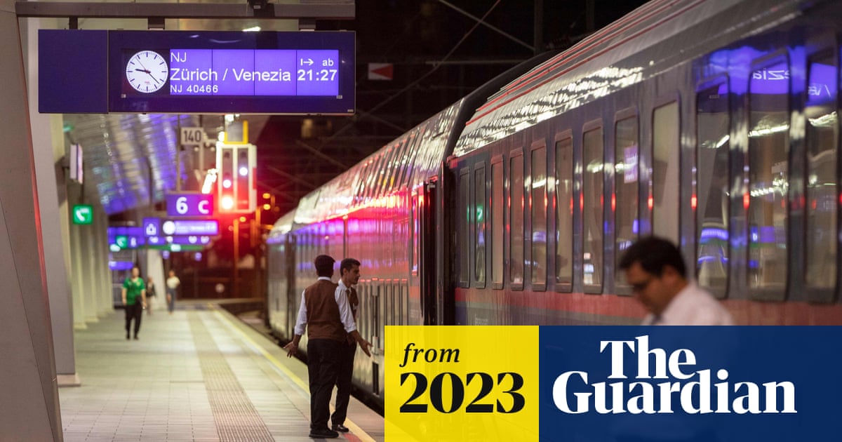 European governments shrinking railways in favour of road-building, report finds
