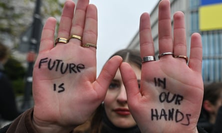 De nombreux jeunes étudiants du Connecticut suivent des études sur le changement climatique, mais le sujet deviendra obligatoire l'année prochaine.