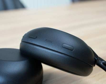 The noise cancelling and sound mode buttons of the Sony WH-1000XX The Collexion headphones.