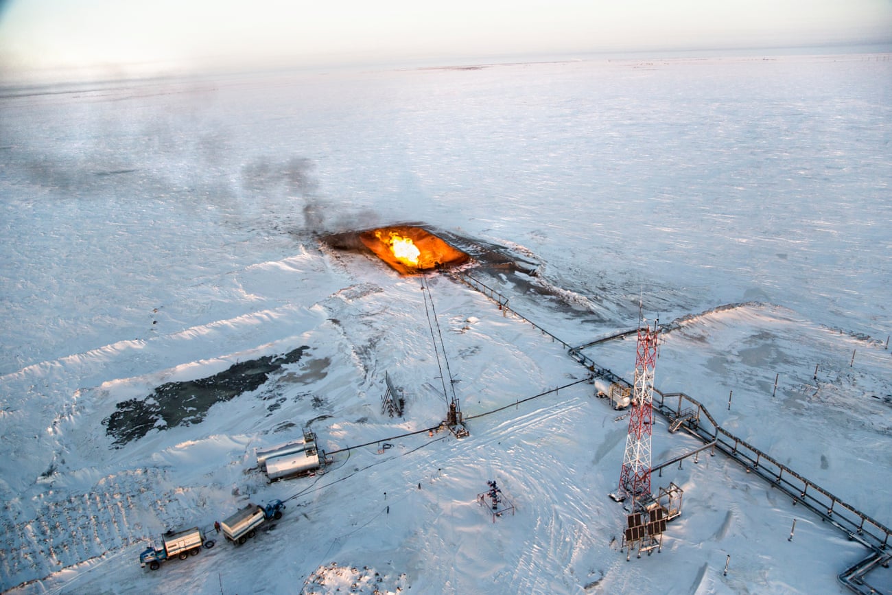 Gas extractors burn off excess condensate in the Russian Arctic tundra. The practice, called “flaring”, is harmful to the environment.