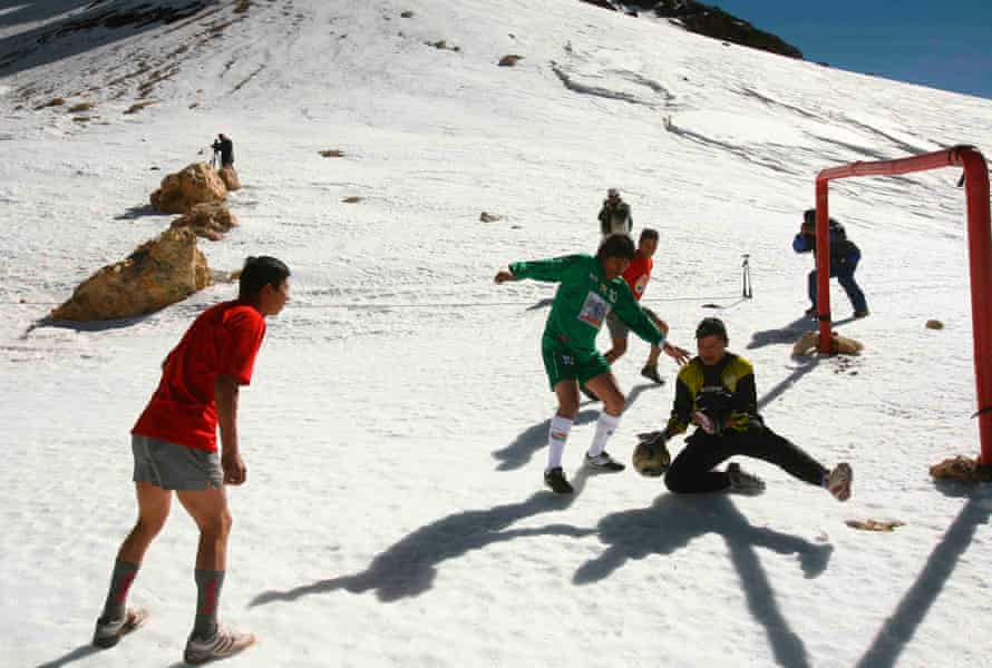 Evo Morales, in green shirt, plays football at the 6,000m snow-covered Sajama peak, the highest in Bolivia, during a match to protest against Fifa’s ban on international matches at venues over 2,500m, in 2007.