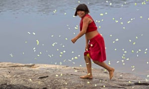 An Araweté woman along the Ipixuna river.