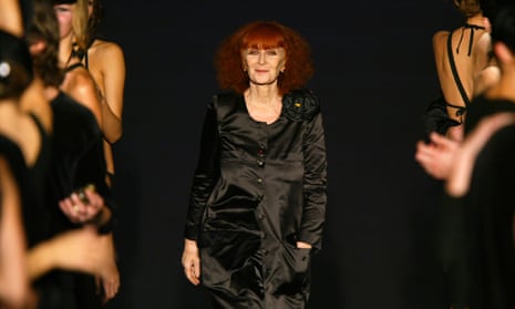 Sonia Rykiel at the end of a fashion collection in Paris in 2003